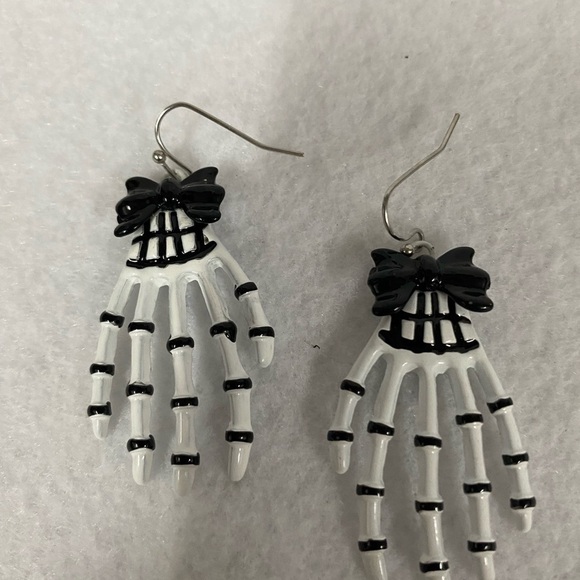 Skeleton Hand Dangle Earrings (DH) - Picture 2 of 5